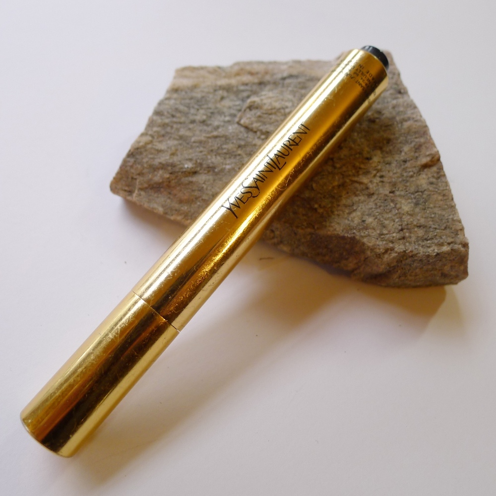 Yves Saint Laurent Radiant Touch highlighter